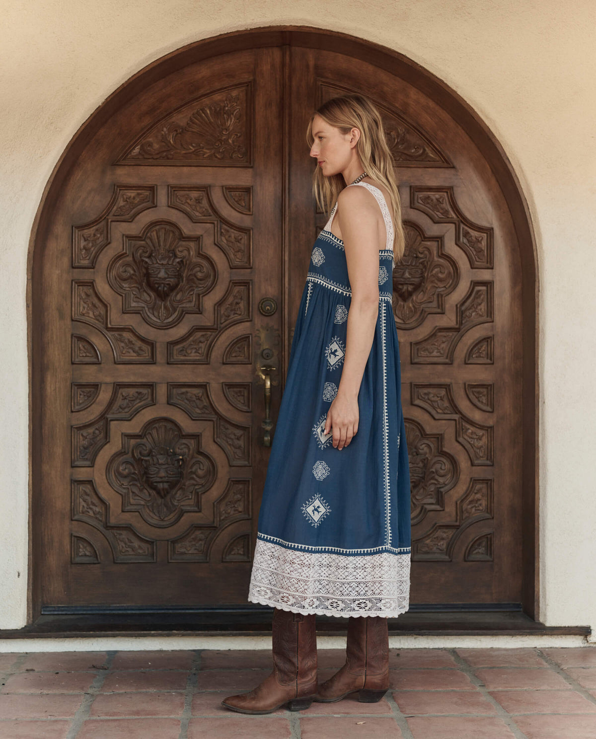 The Sparrow Dress. -- Mineral